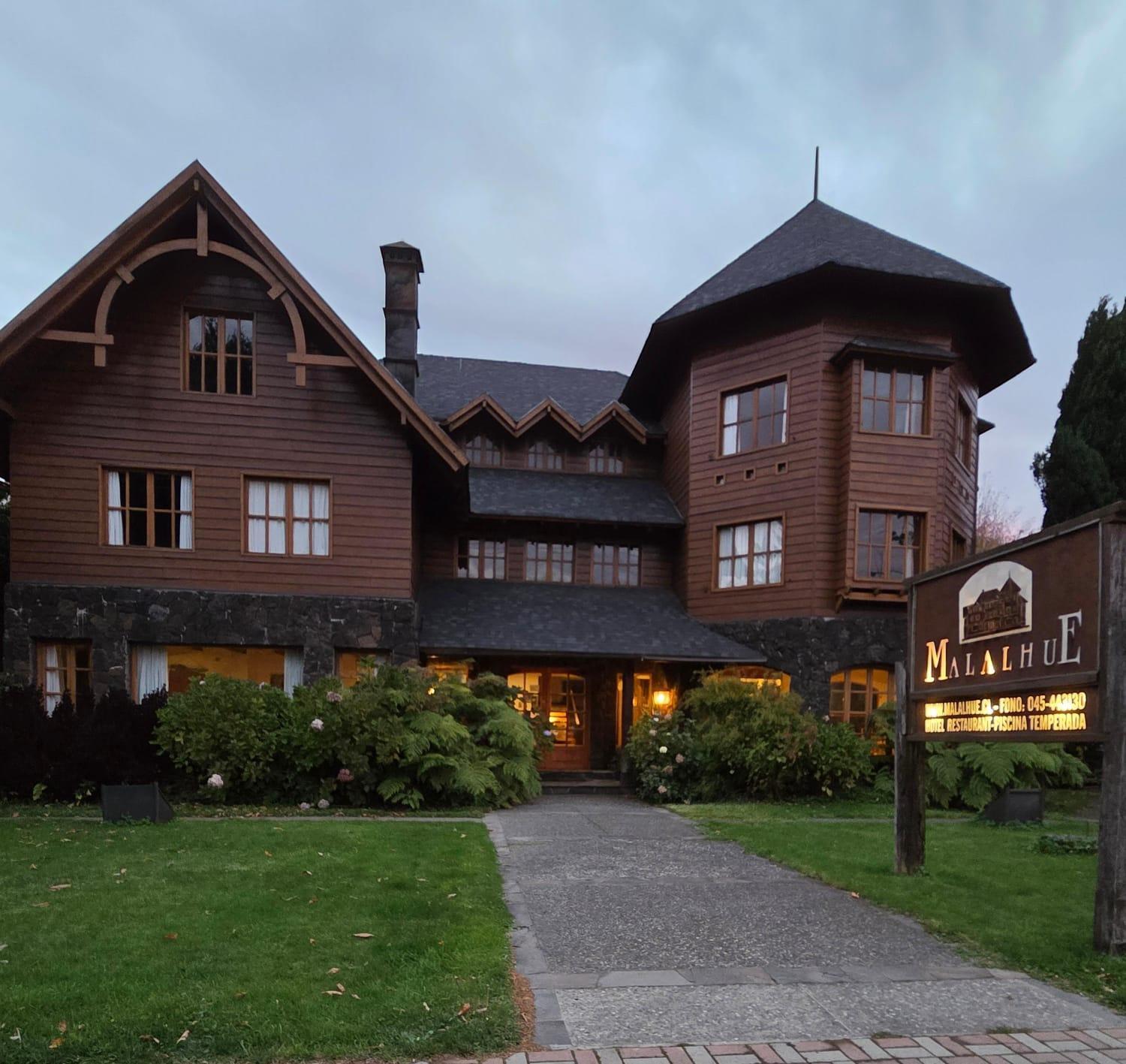Hotel Malalhue Pucón Esterno foto